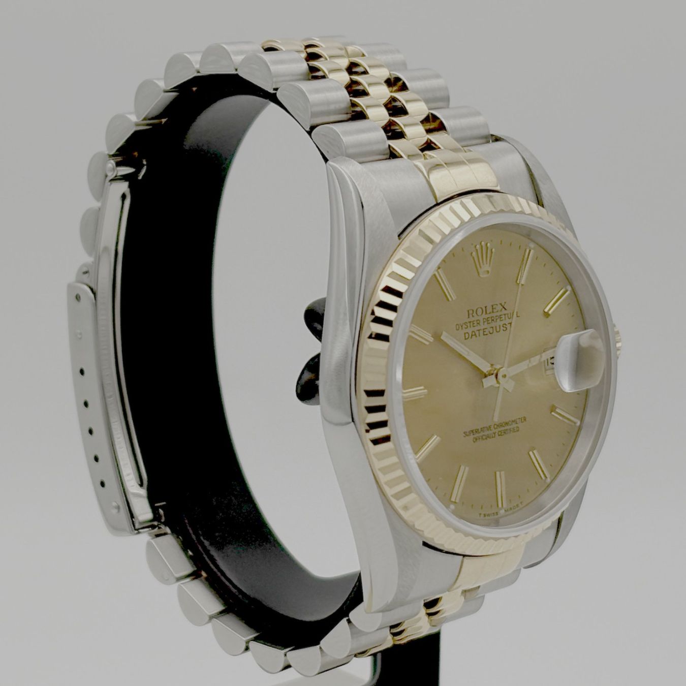 Rolex Orologi: Rolex Datejust 36 mit Box und Papieren – Usato da Tuttwil venduto da watchmaster2025 4