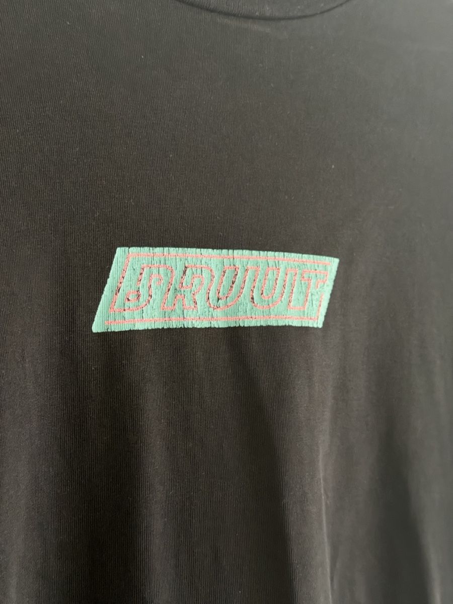 T-shirt: Tshirt Noir sérigraphié Daily Paper – Usato da Zürich venduto da Baff1 1