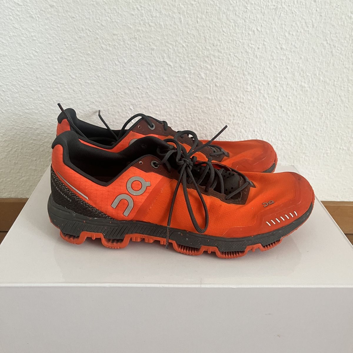 On Damenschuhe: On Cloudventure Peak EU 40.5 Flame/Shadow – Used – Gebraucht aus Zürich von sht_xr2y 1