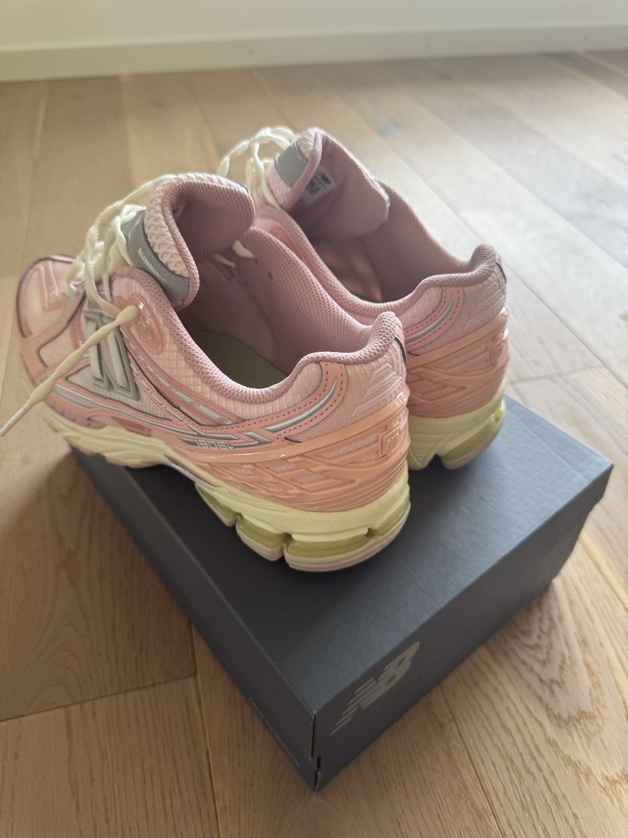 New Balance Scarpe da uomo: New Balance shoes – Usato da La Chaux-de-Fonds venduto da slishwardrobe 1