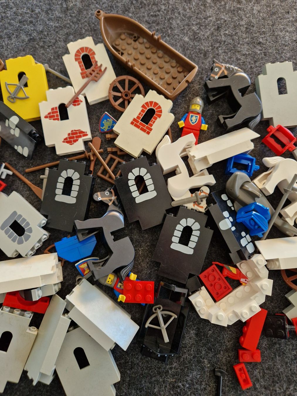 Lego Kit di costruzioni: Lego Ritter/Piraten 80/90er – Usato da Hochdorf venduto da Shauni 2