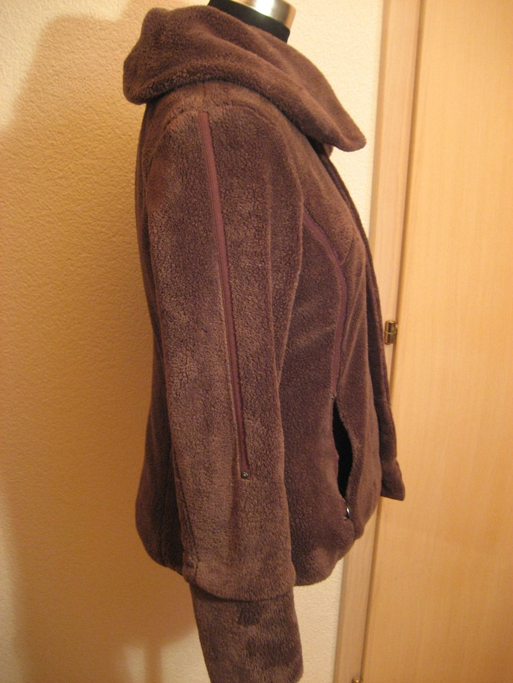 Nile Giacche: Veste Nile réversible taille M – Nuovo (secondo la descrizione) da Delémont venduto da marryb 6