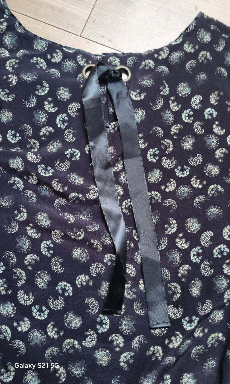 Nile Camicette: NILE Bluse mit Muster, dunkelbraun, Gr. S – Usato da Vättis venduto da cala010 2