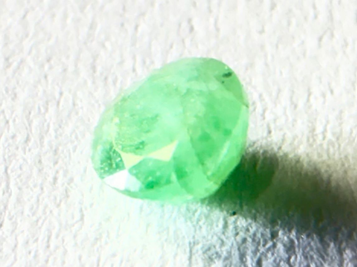 Edelsteine: Natural, echter  Smaragd, transluzid /0.4ct / AA/HV/G – Neu (gemäss Beschreibung) aus Zuerich von SonderArt-Wertgut 2
