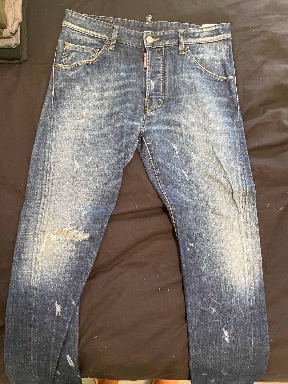 Dsquared2 Jeans: Jeans Dsquared – Nuovo (secondo la descrizione) da Riva San Vitale venduto da dan_5r87