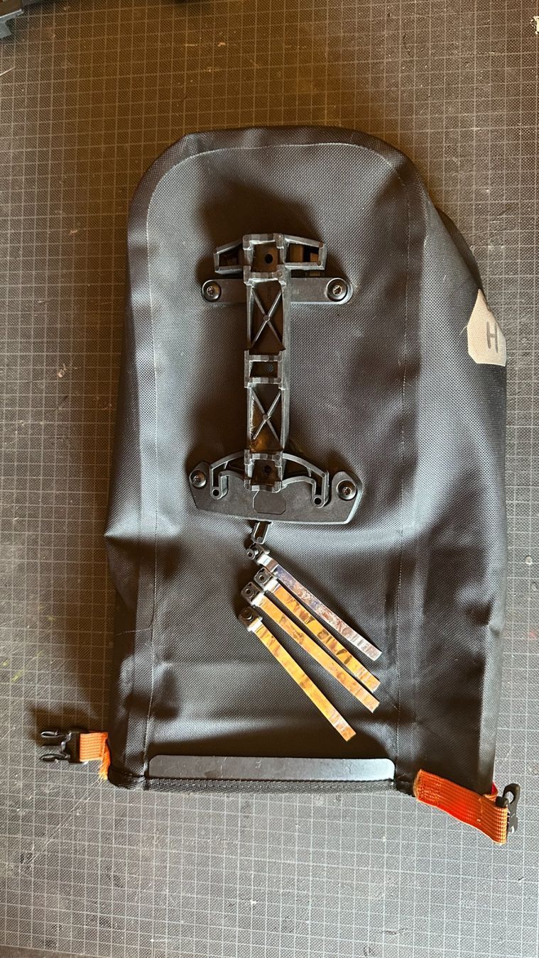 Ortlieb Taschen: FORK-PACK / black matt / 5.8l von ORTLIEB – Gebraucht aus Hofstetten BE von Rothuiser 2