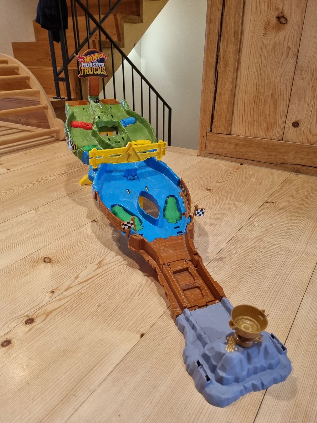 Hot Wheels Jouets: HotWheels Monstertrucks – D'occasion à Vinelz par LGG1
