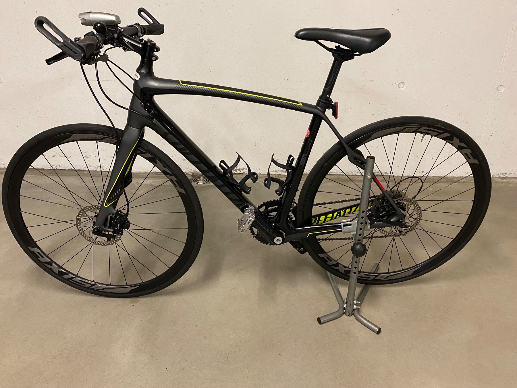 Specialized Velos: Specialized - Sirrus Carbon “S” - ParisRoubaix suspension – Gebraucht aus Männedorf von  1