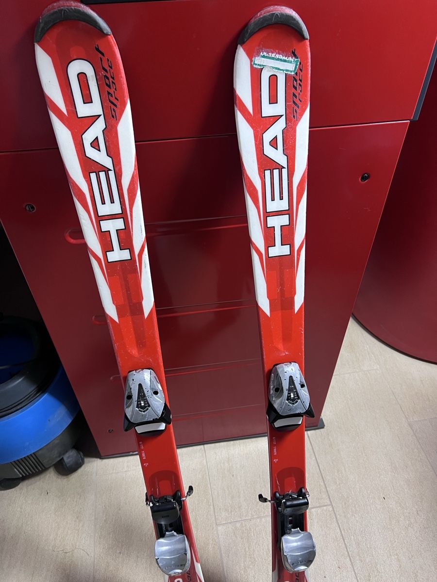Head Skis: HEAD Skier rot weiss gebraucht – Gebraucht aus Würenlos von Donas1991 1
