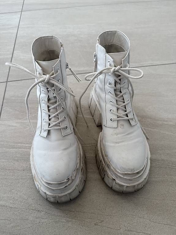 Damenschuhe: Boots Plattform  – Gebraucht aus Zwingen von KatjaM 1