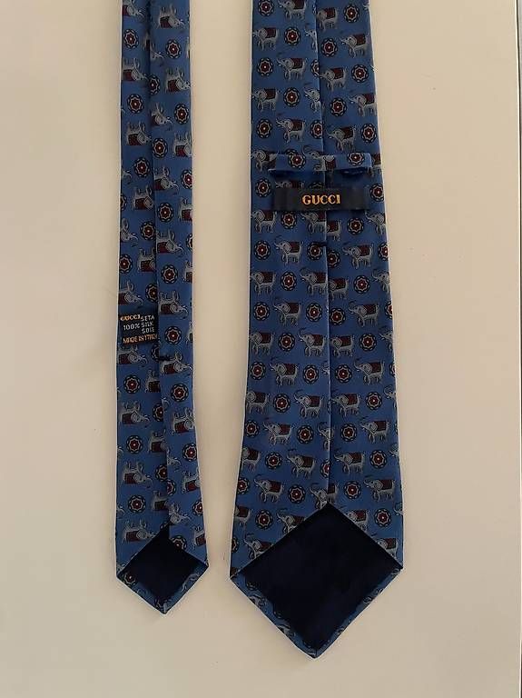 Cravates: Gucci Krawatte mit Elefantenmuster – D'occasion à Häfelfingen par JeremiasR 2