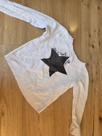 H&M Pulli Gr. 146/152 mit Stern 