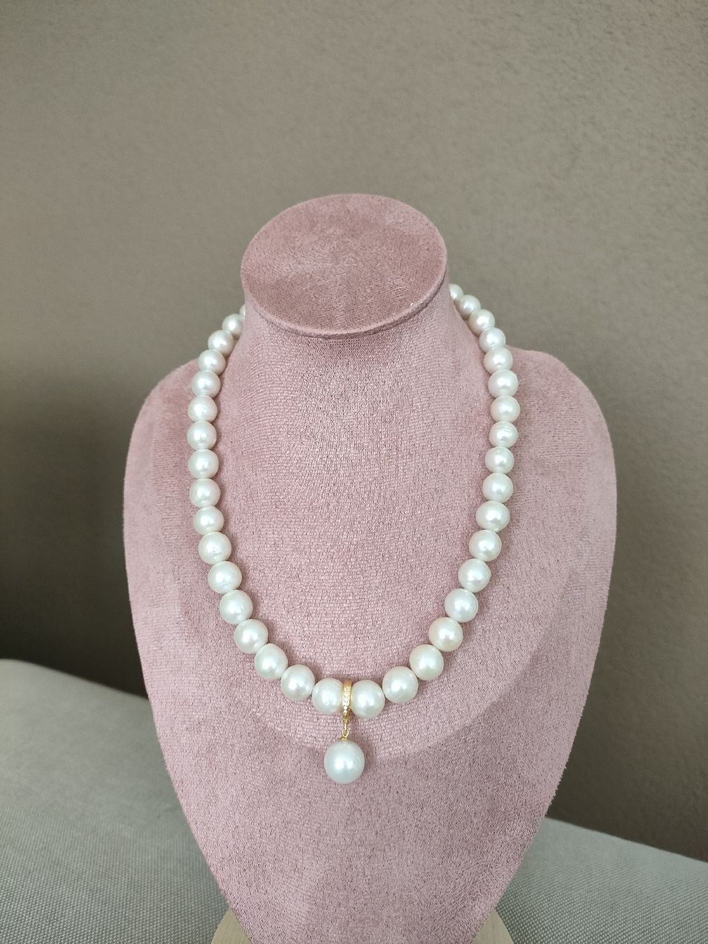 Catenine: Süsswasserperlen Kette mit Anhänger – Nuovo e nell'imballaggio originale da Bern venduto da Lidia.5 5