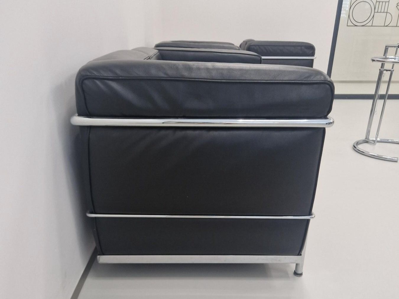 Sofas: Sofa Lc2 LeCorbusier Bauhaus – Gebraucht aus Zürich von  2