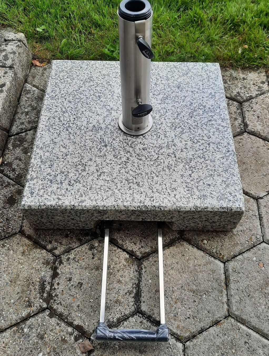 Altro: Doppler Sonnenschirmständer Trolley Granit – Usato da Oberrüti venduto da schui12 1