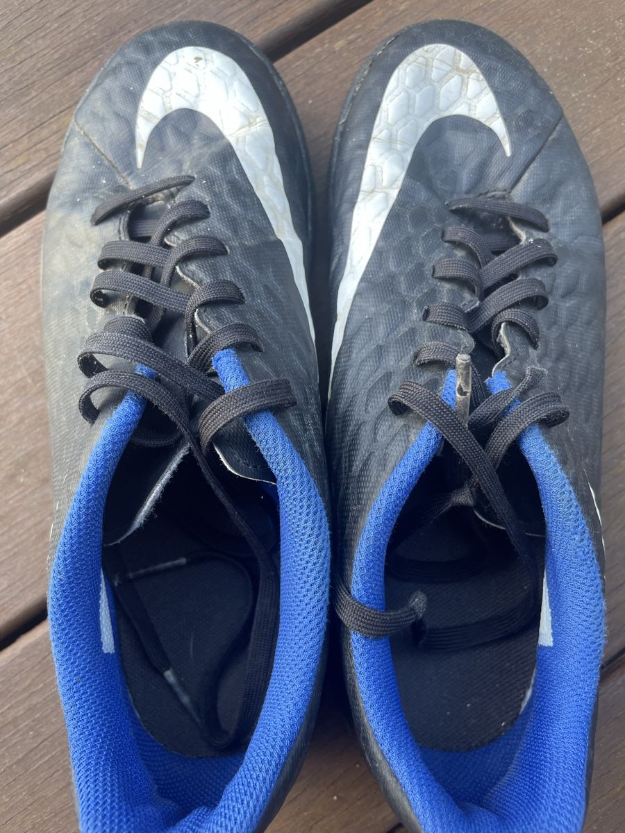Nike Scarpe per ragazzi: Chaussures de foot Nike 38 – Usato da Commugny venduto da arm_7m7m 1