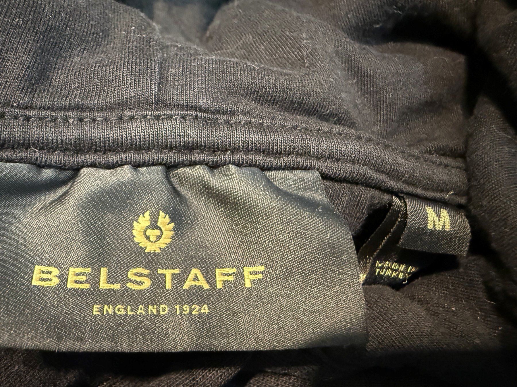 Belstaff Maglioni & Felpe: Herren Kapuzenpullover, Gr. M, Belstaff – Usato da Schlierbach venduto da gnatcatcher 2