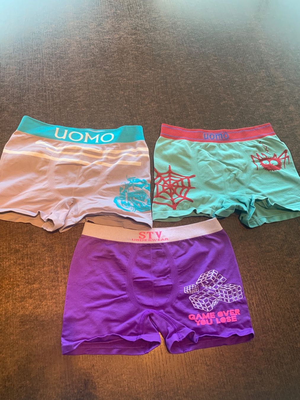 Biancheria intima: 3 boxers taille 10/12ans – Usato da Domdidier venduto da qatar1973 1