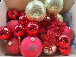 LOT GROSSE CHRISTBAUMKUGELN FÜR KIRCHE ODER SCHAUFENSTER