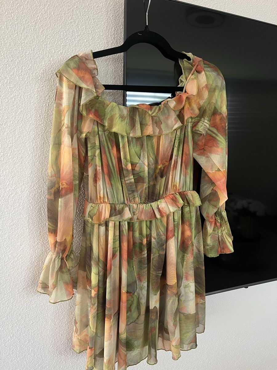 Zara Kleider: Zara Chiffon Rüschen Minikleid, Grösse S – Neu (gemäss Beschreibung) aus Baar von Lila2006