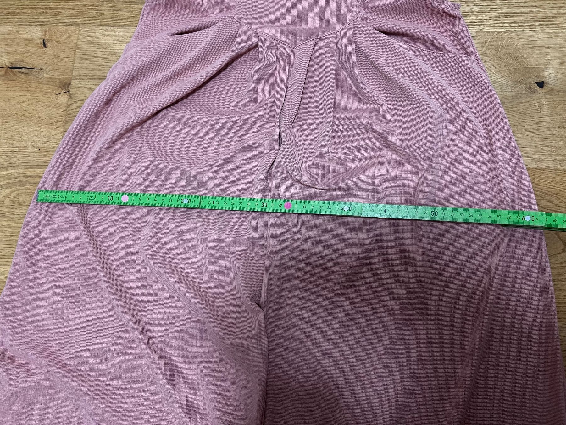 Halara Jumpsuits: Latzhose Halara / Grösse M – D'occasion à Escholzmatt par mel_58wh 1