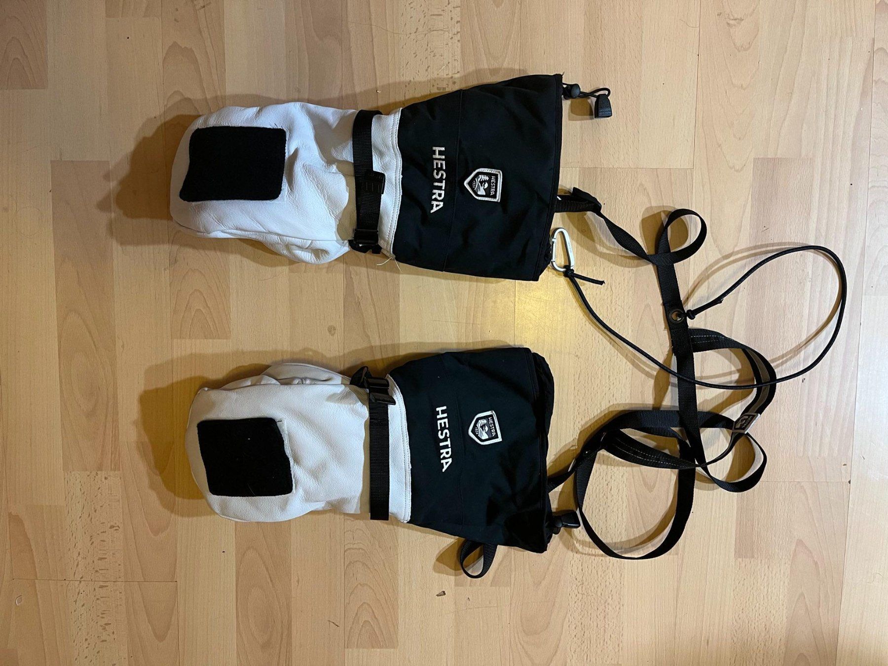 Guanti & manicotti: Fausthandschuhe Winterhandschuhe Hestra Sirius Polar Mitt – Nuovo (secondo la descrizione) da Wernetshausen venduto da fahrradohnebremsen