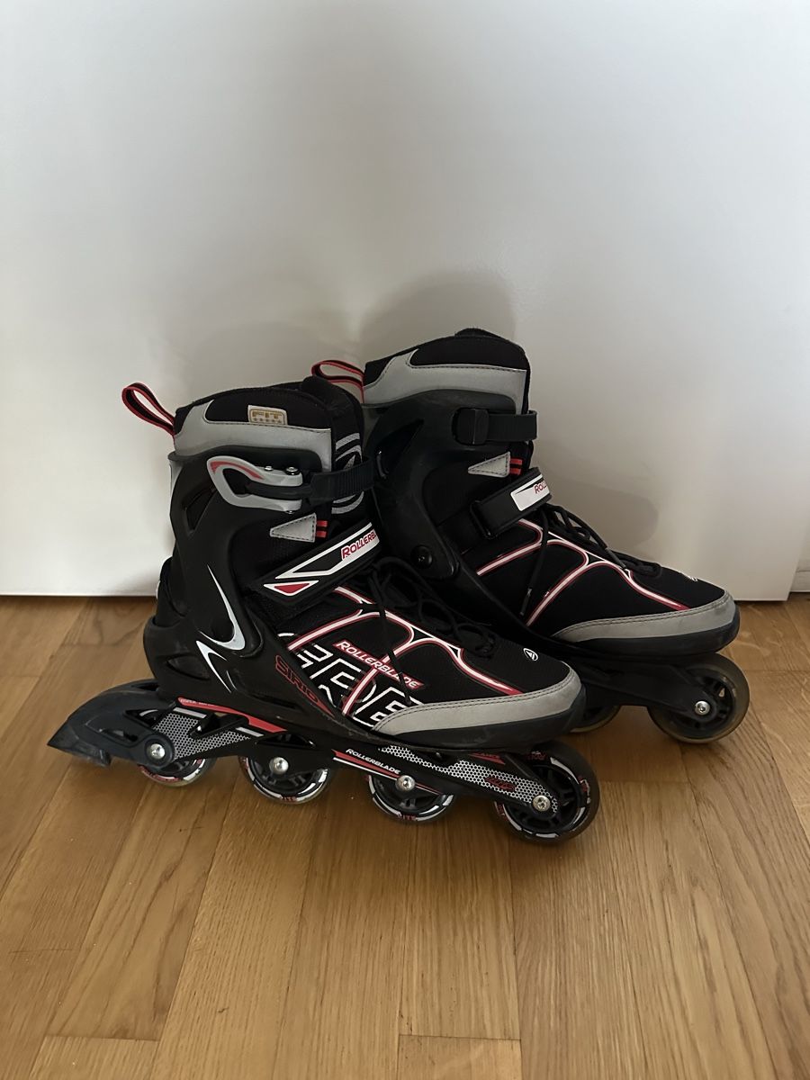 Pattini in linea & Pattini a rotelle: Roller – Usato da Sion venduto da ENKLR
