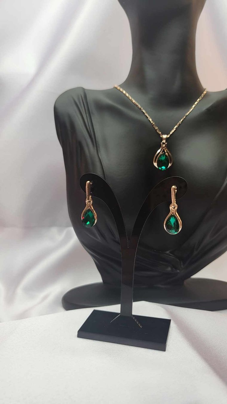 Sonstiger Schmuck: NEUE Elegant Schmuck Set in Roségold – Neu und originalverpackt aus Hellbühl von d.d.d.125