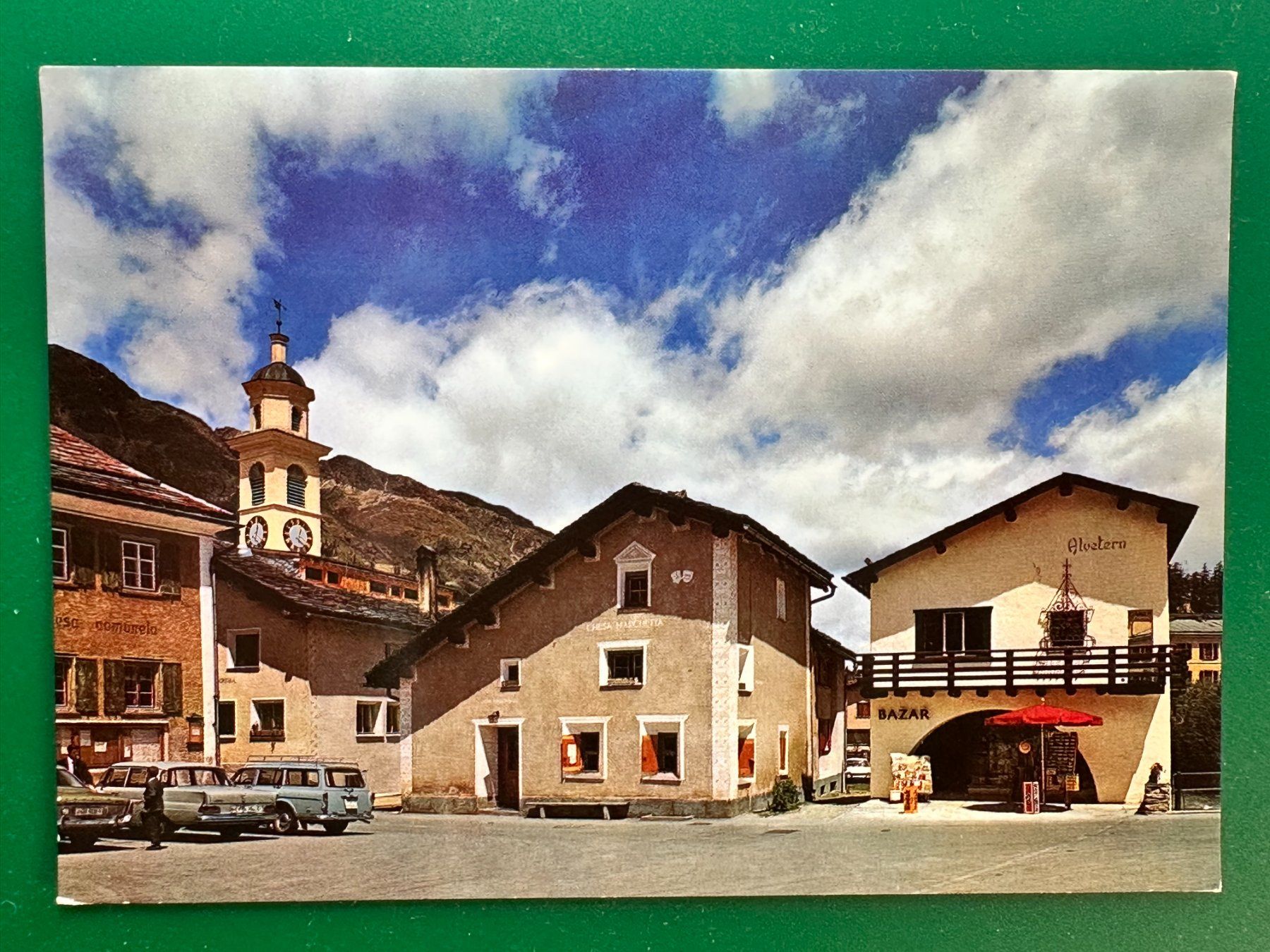 Cartes postales: Dorfplatz ins Sils-Maria - Oldtimer - belebt – D'occasion à Steg VS par _vinci_