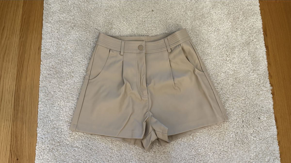 Pantaloni: Sommer Shorts, beige – Nuovo (secondo la descrizione) da Winterthur venduto da m.tix