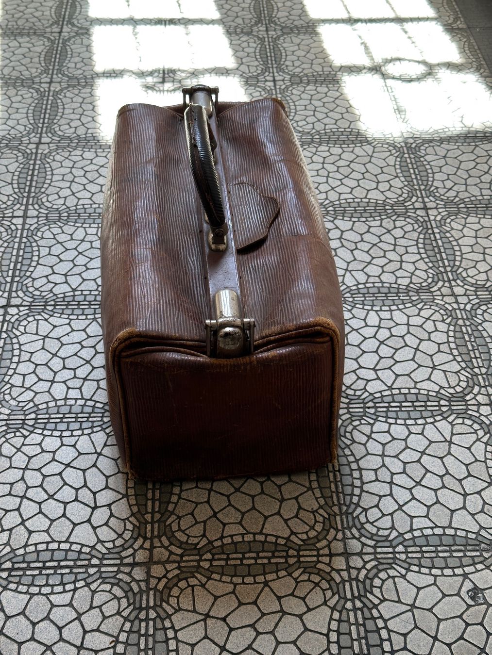 Valises de voyage: Antiker Arztkoffer -Tasche – D'occasion à Basel par Trip_7 1