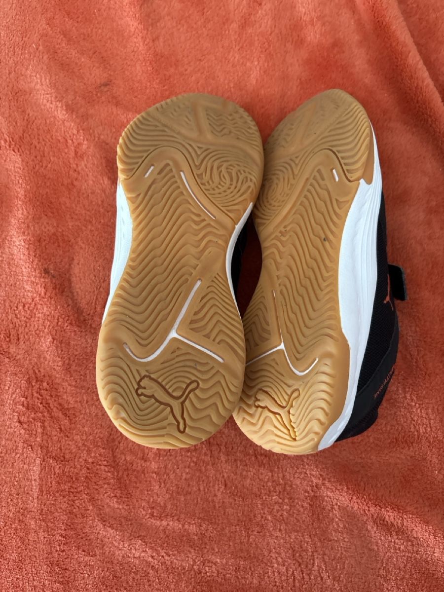 Scarpe per ragazzi: Basket salle de gym taille 38 – Usato da La Chaux-de-Fonds venduto da tuoro25 3