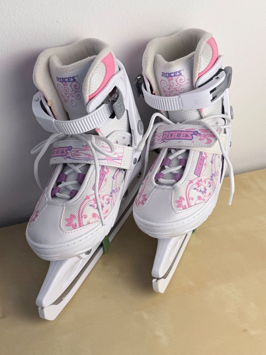 Pattini da ghiaccio: Neue Kinder Schlittschuhe - Grösse 31 – Nuovo e nell'imballaggio originale da Baden venduto da JellyMonster 4