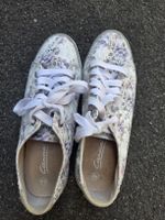 Floral Print Sneakers Size 40 - Perfect for Spring!