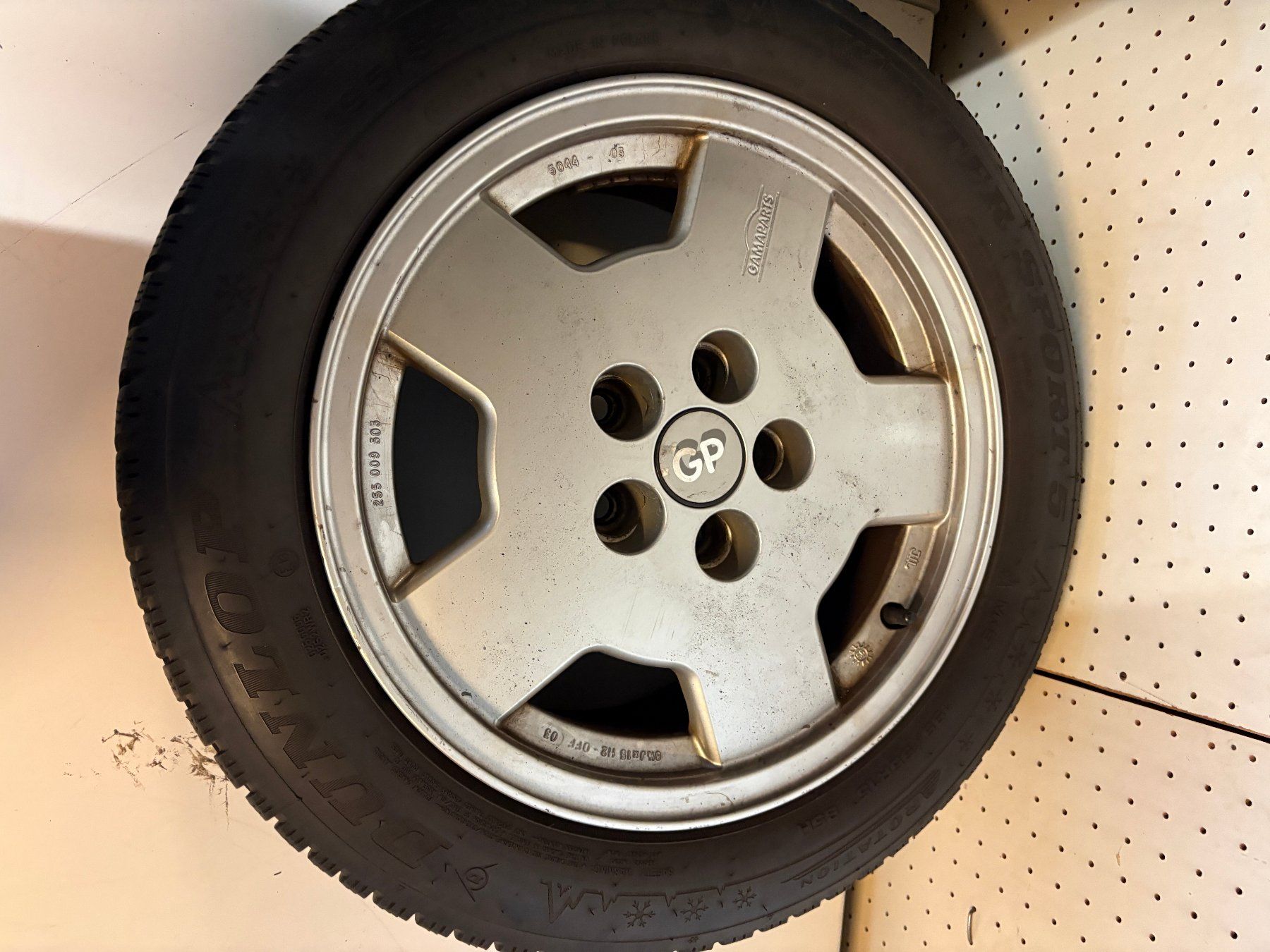 Pneus & Kompletträder: Winterräder 195/55 R15 – Gebraucht aus Kaltbrunn von Steoli74 2