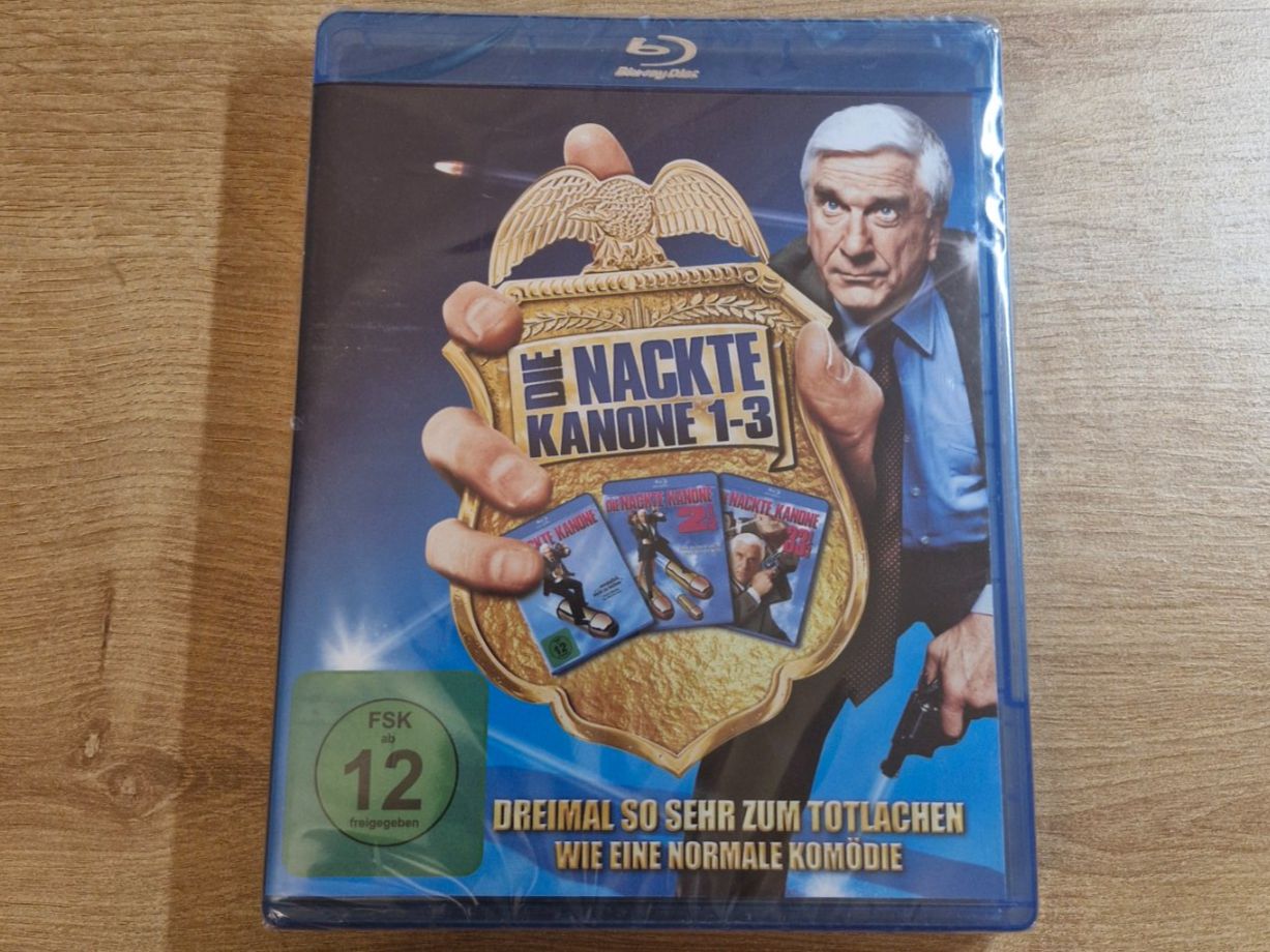 Tutti i DVDs: Die nackte Kanone 1-3 NEU OVP Bluray – Nuovo e nell'imballaggio originale da Pfungen venduto da Whitie