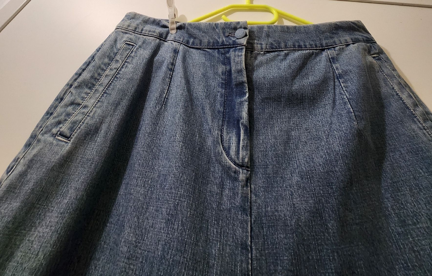 Sezane Jeans: Jean SEZANE large taille 46 bleu clair  – D'occasion à Niedergösgen par Eva2410 3