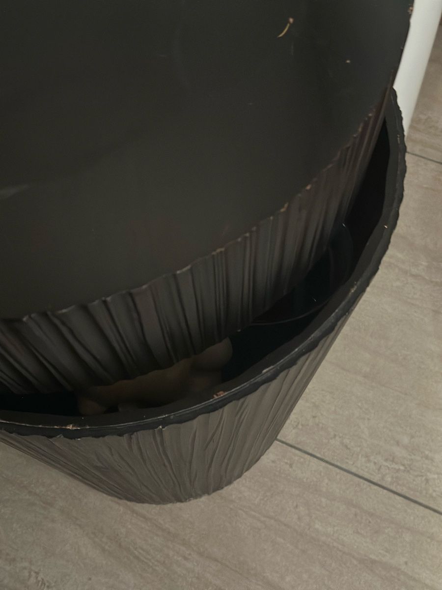 Tische: Side Table Black Textured Round Top with storage space  – Gebraucht aus Dietlikon von DimitraS 2
