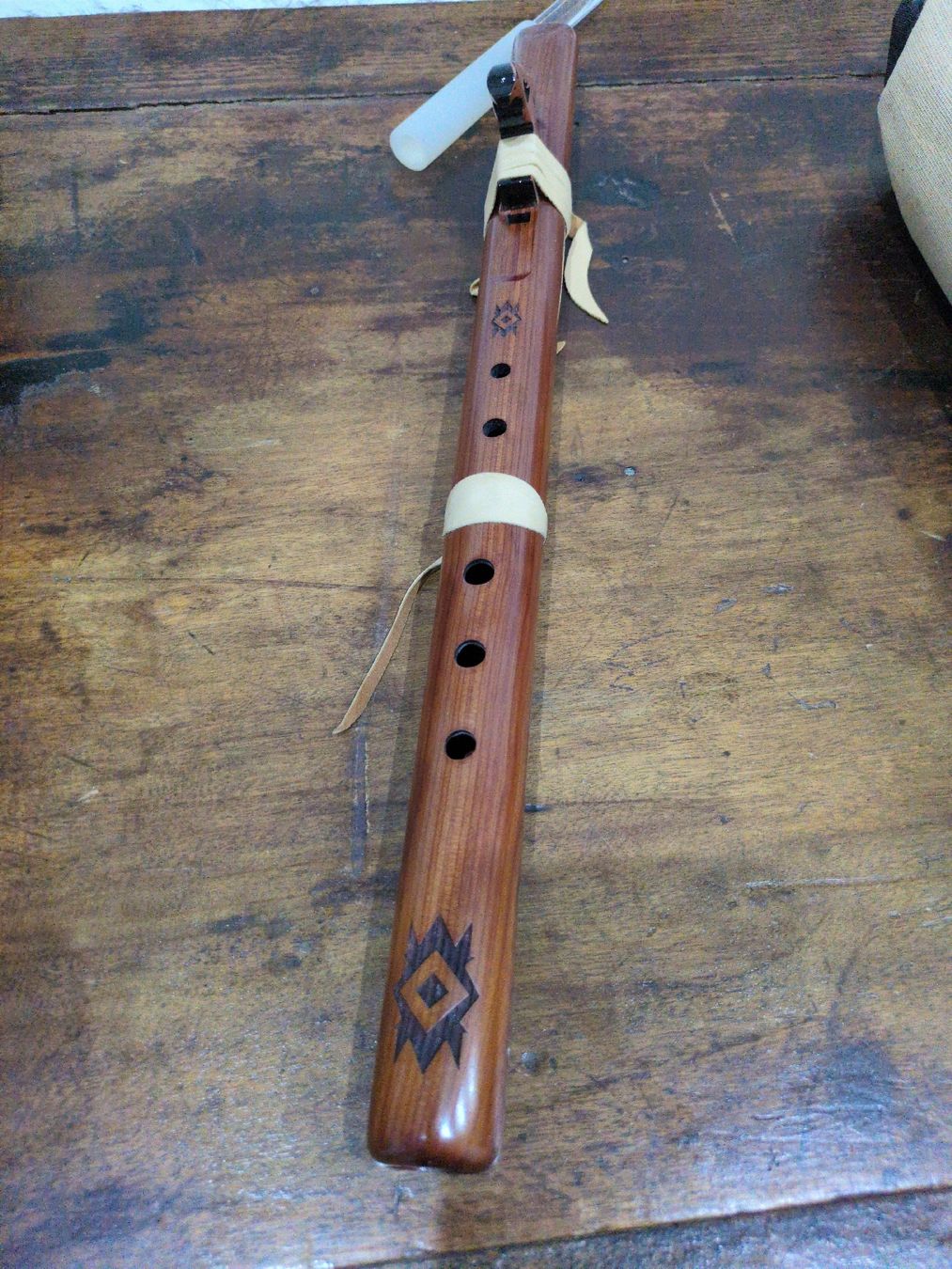Strumenti musicali: High Spirit Native Amerindien Flûte  – Usato da Tüscherz-Alfermée venduto da ken130893