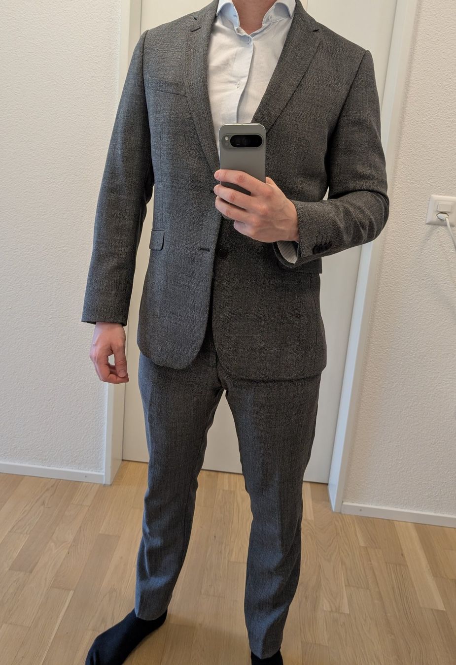 Strellson Completi: Anzug Herren Strellson Gr. 48 – Usato da Zürich venduto da 7emp 2