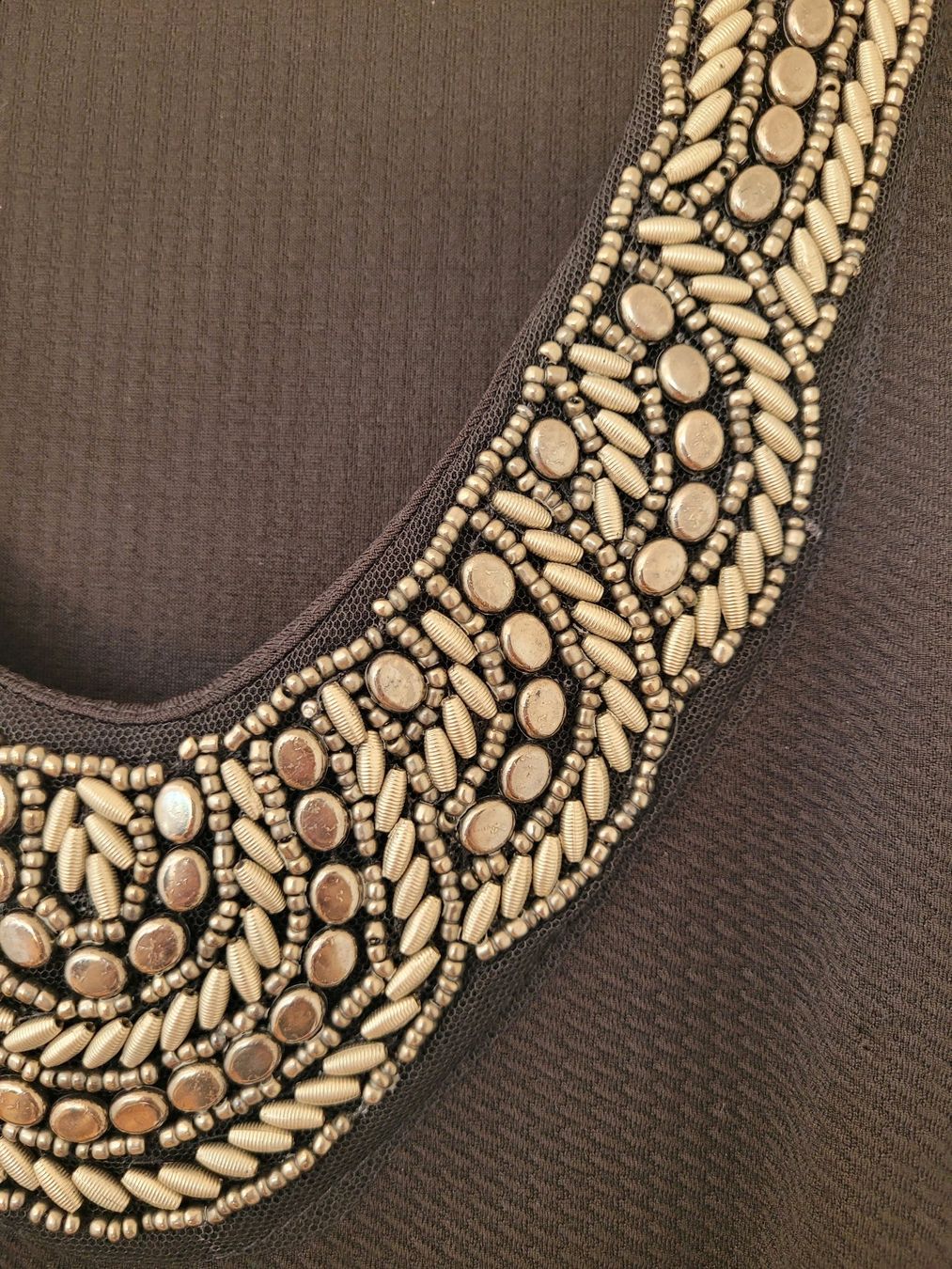 Vestiti: Robe noire avec perles – Usato da Villars-sur-Glâne venduto da ninisabri 1