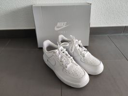 Nike Force 1 Sneaker Triple White Gr. 33 (US 1.5Y)