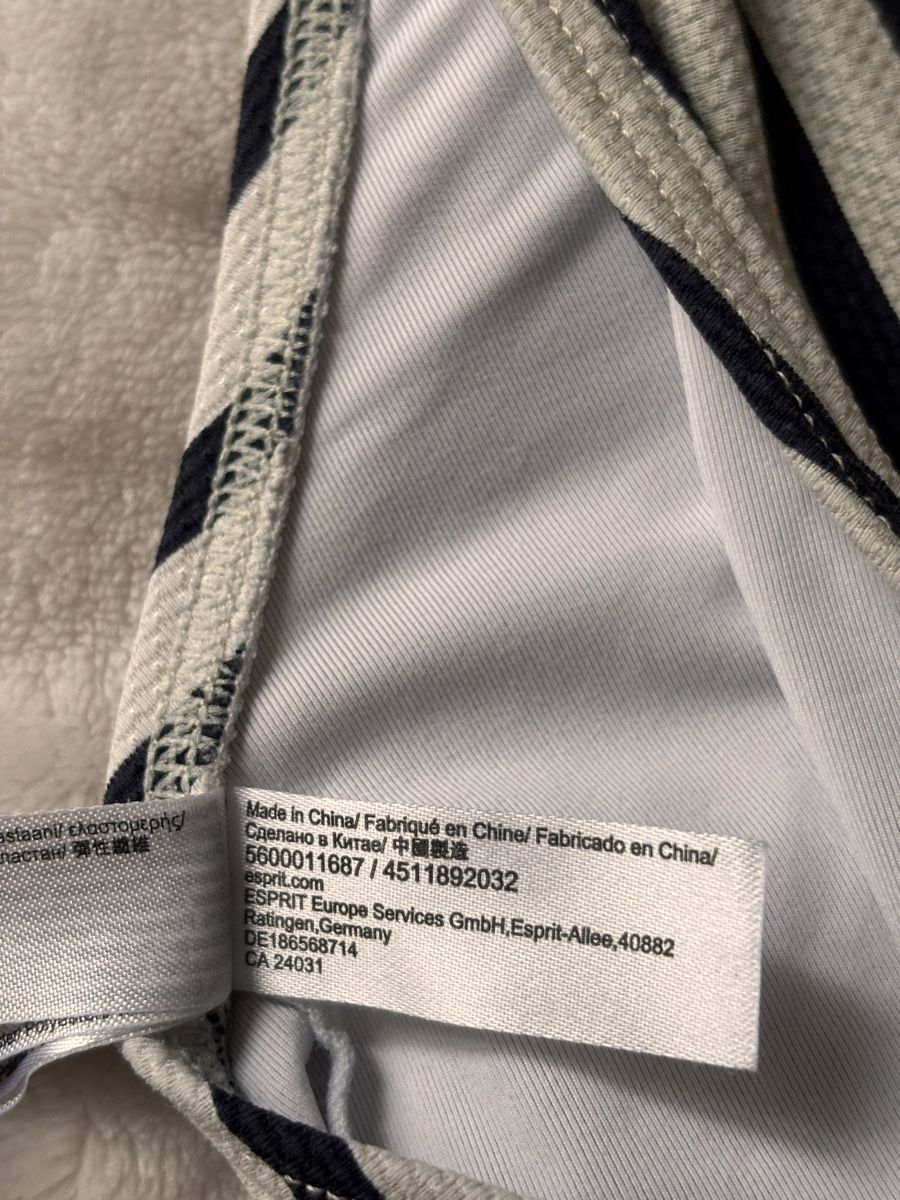 Esprit Costumi da bagno & Bikini: Esprit Badeanzug blau/weiss gestreift Grösse 40 – Usato da Weisslingen venduto da Yuna123 6