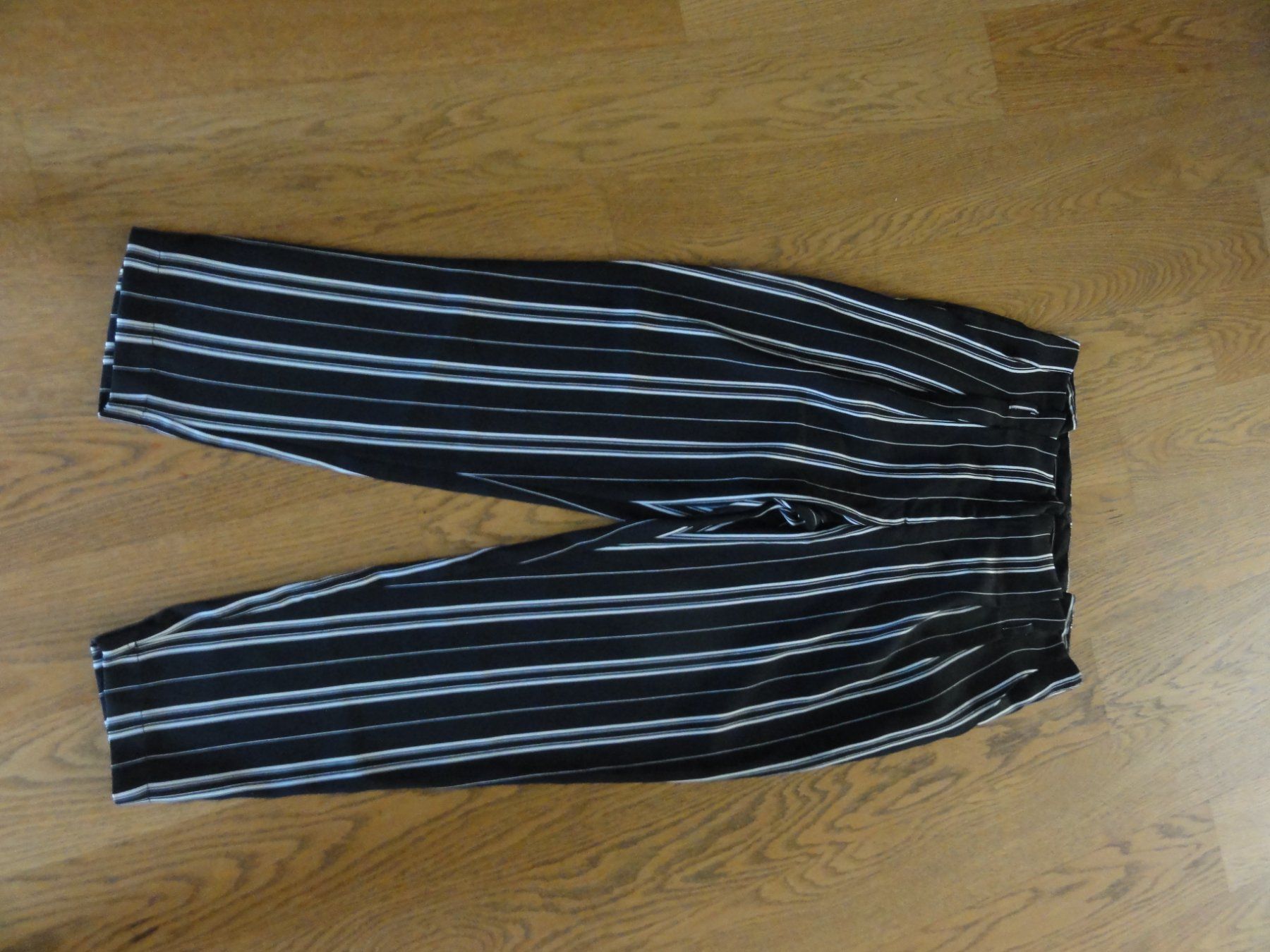 Pantalons: Hose Gr. 42 – D'occasion à Riedholz par Taweva