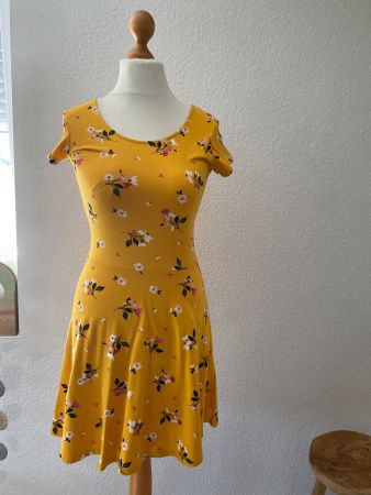 herziges Sommerkleid , Gr. M (36/38)