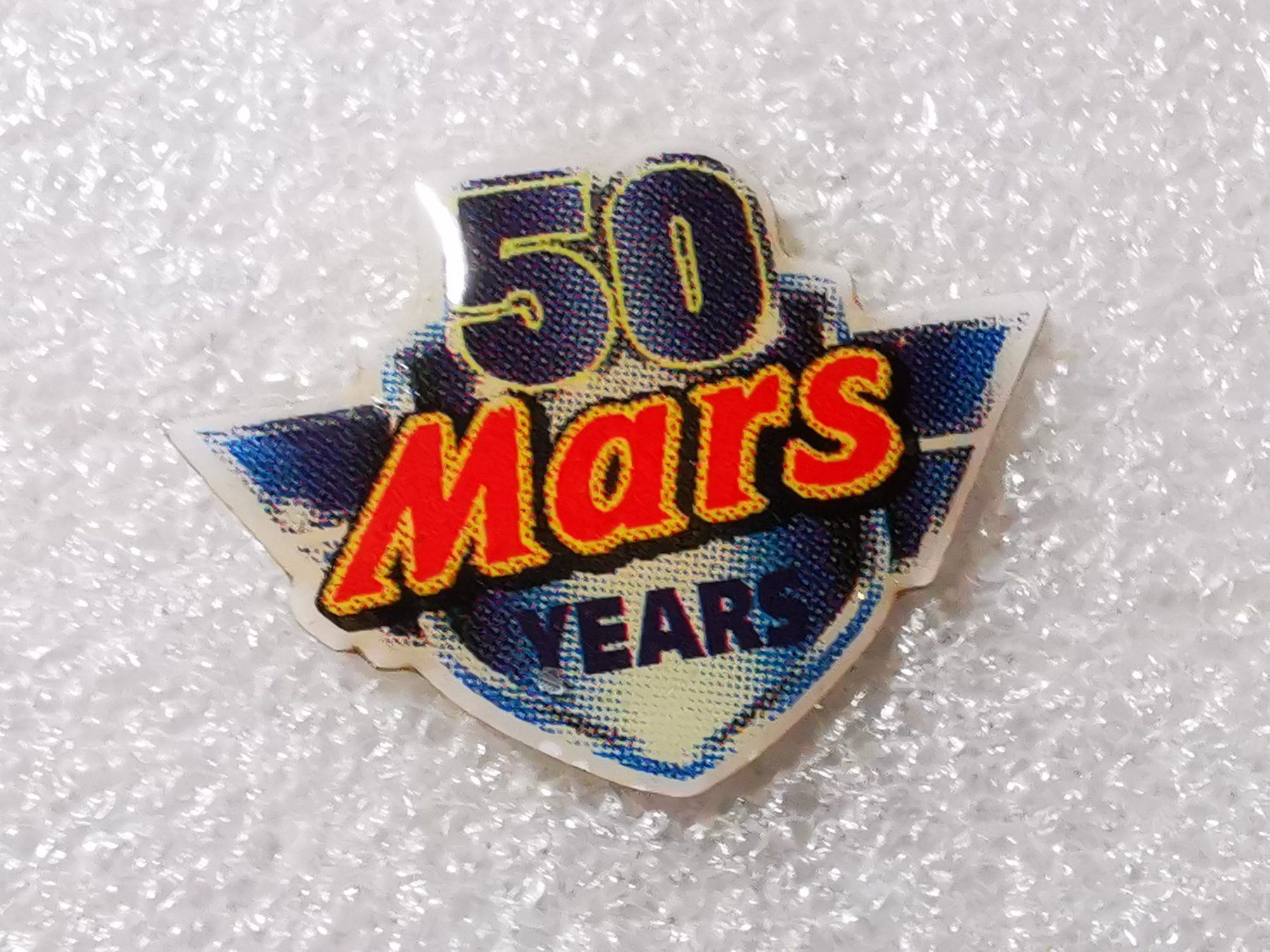 Placchette & Badge: Ansteckpin 135: 50 Years Mars – Usato da Oppligen venduto da Pin-Fall-Shop