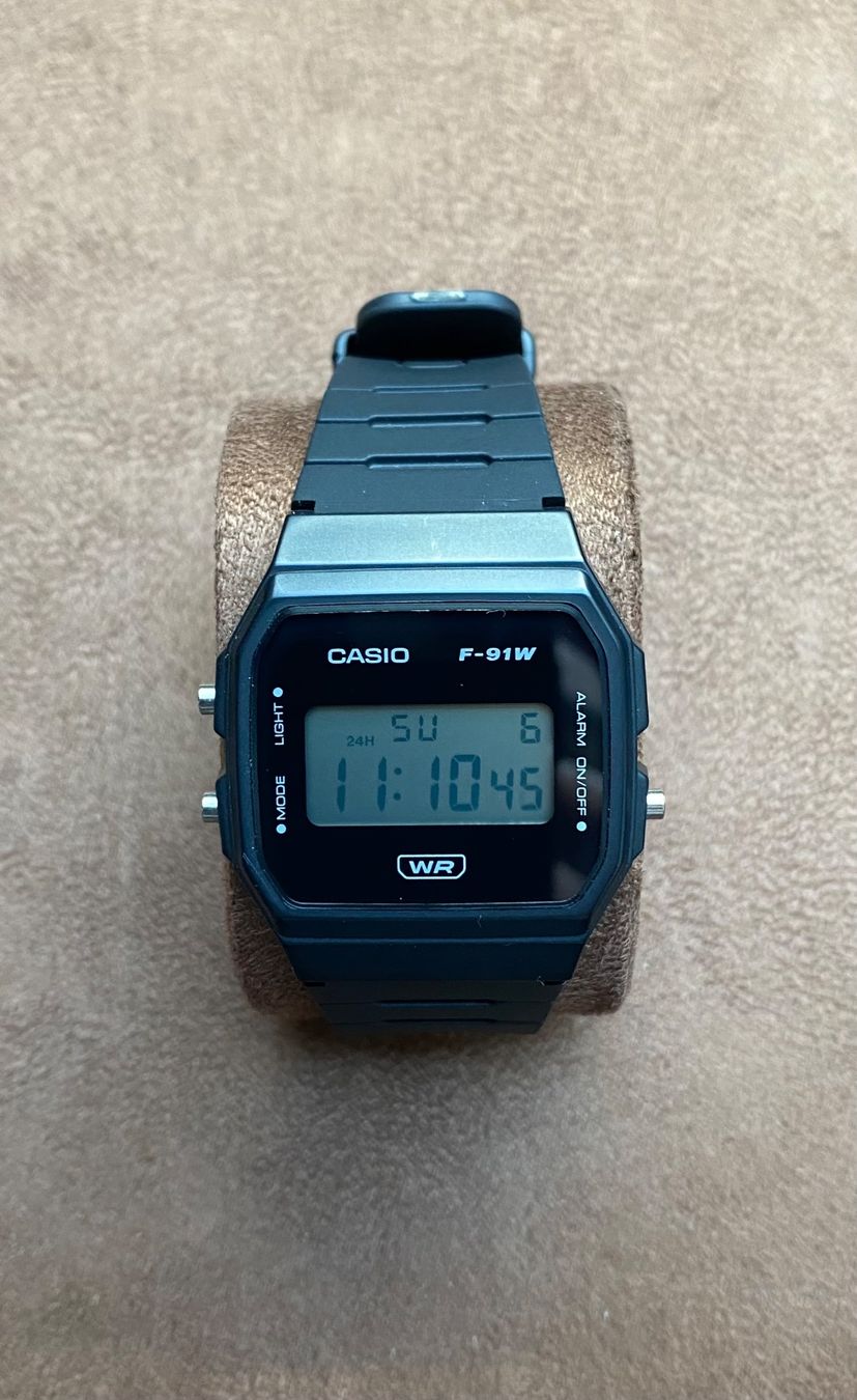 Casio Orologi: Casio F-91W, neuwertig – Nuovo (secondo la descrizione) da Richterswil venduto da thierry.m_ 1