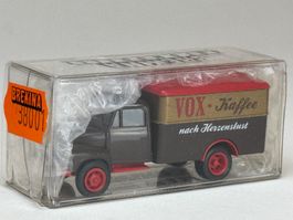 GB- Brekina Opel Blitz Kasten Vox Kaffee