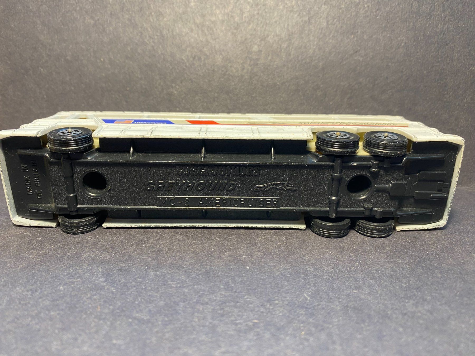 Corgi Toys Modellini d'auto: Corgi MC-8 Americruiser Greyhound Bus – Usato da Spiez venduto da Mlandcruiser 9