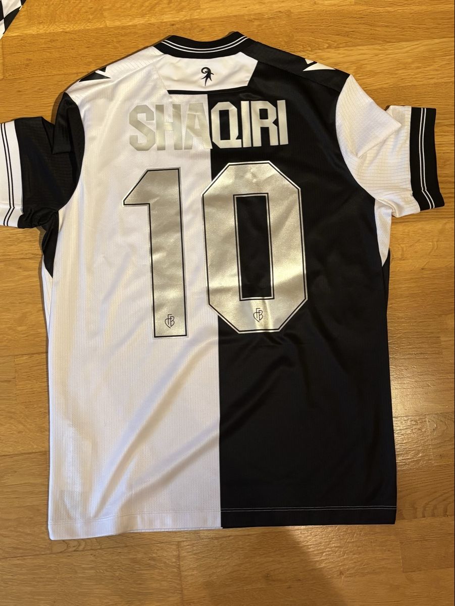 Canottiere & Pantaloni: FC BASEL TRIKOT SHAQIRI – Nuovo (secondo la descrizione) da Basel venduto da kleinerprinz 1